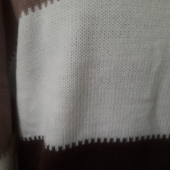 New Women's/Jrs Color Block Sweater Sz M - Picture 3 of 5